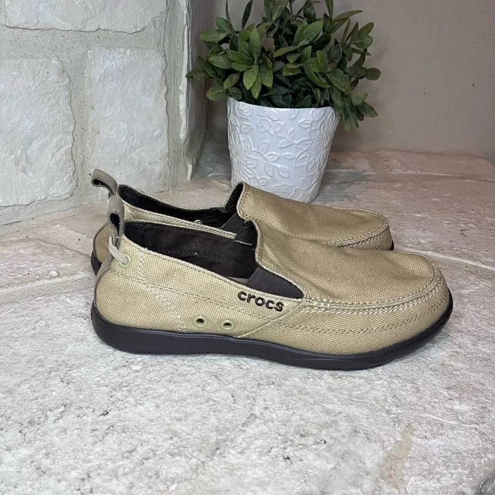Crocs Walu Tan Slip On canvas Loafers sz 7